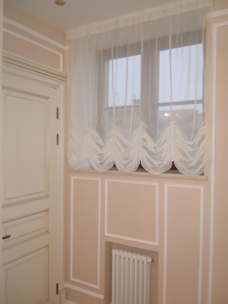 Классические шторы в загородный дом