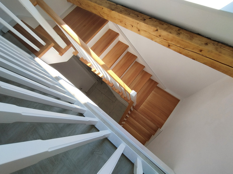 лестница с подсветкой