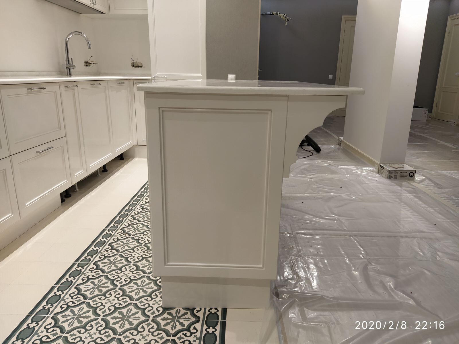 Обложка проекта: Светлая кухня