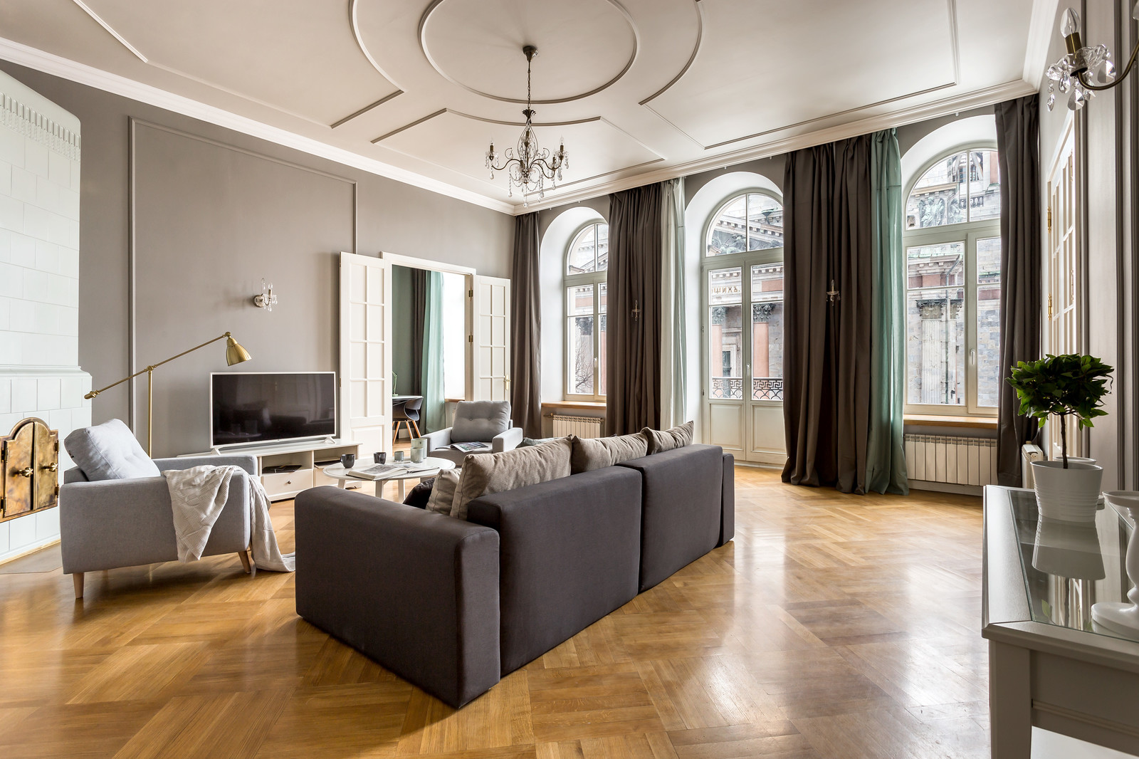 Квартира напротив Исаакиевского собора