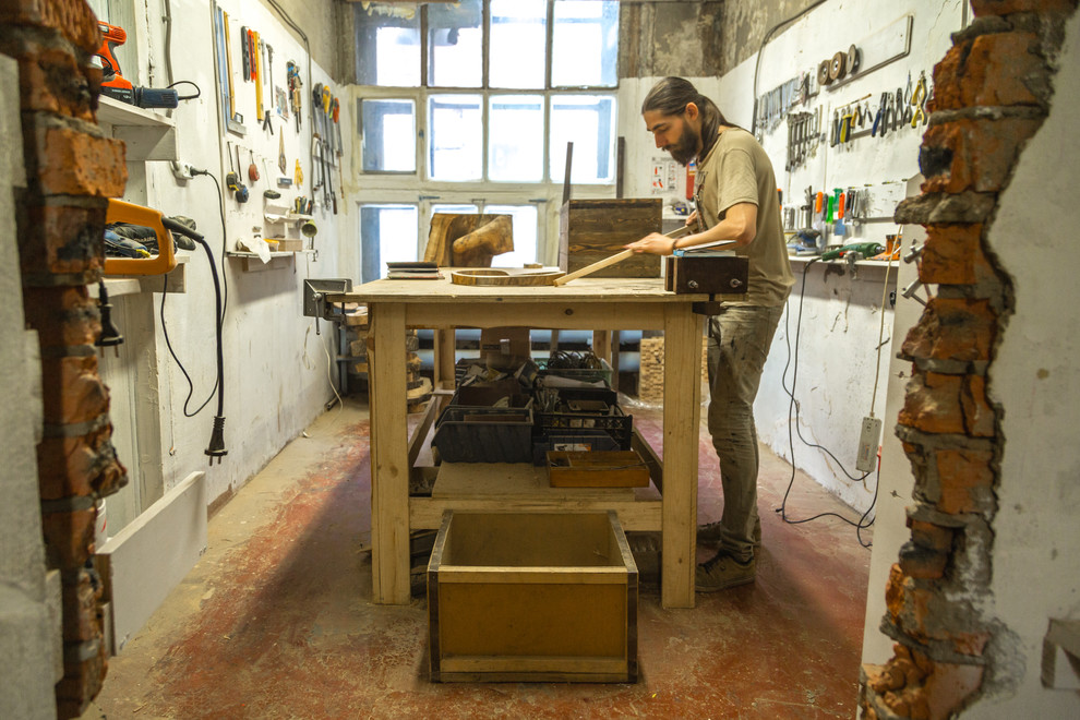 Портрет: Предметы из пустотелов и ветвей от Dubidub