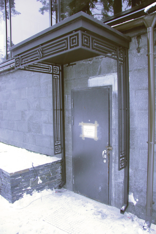 Обложка проекта: Кованые козырьки, навесы