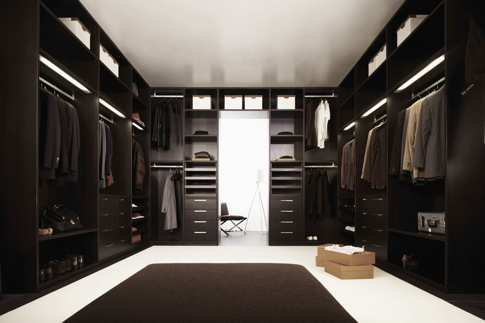 ГАРДЕРОБНЫЕ SСHMALENBACH