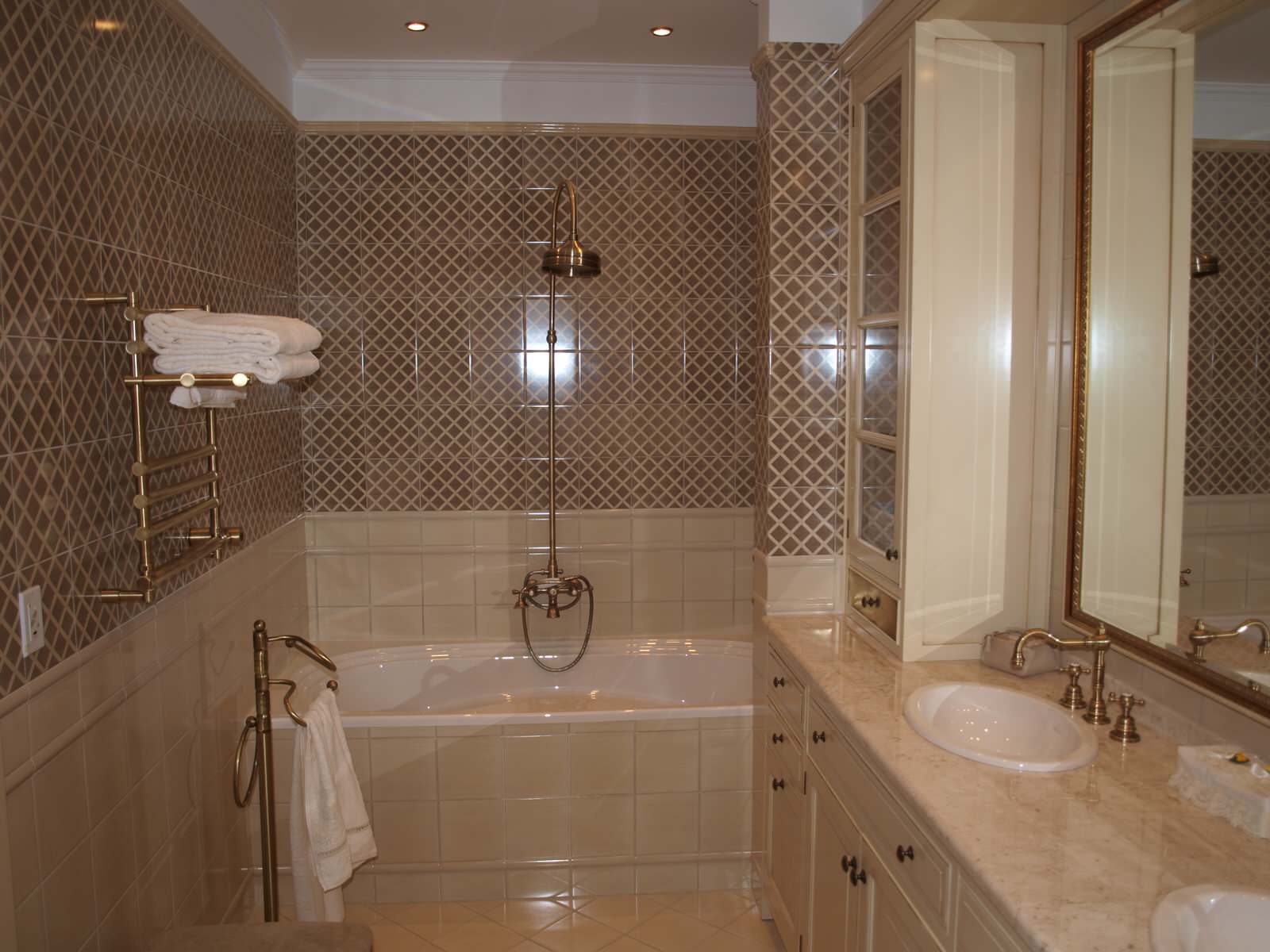 Квартира, Неопалимовский переулок