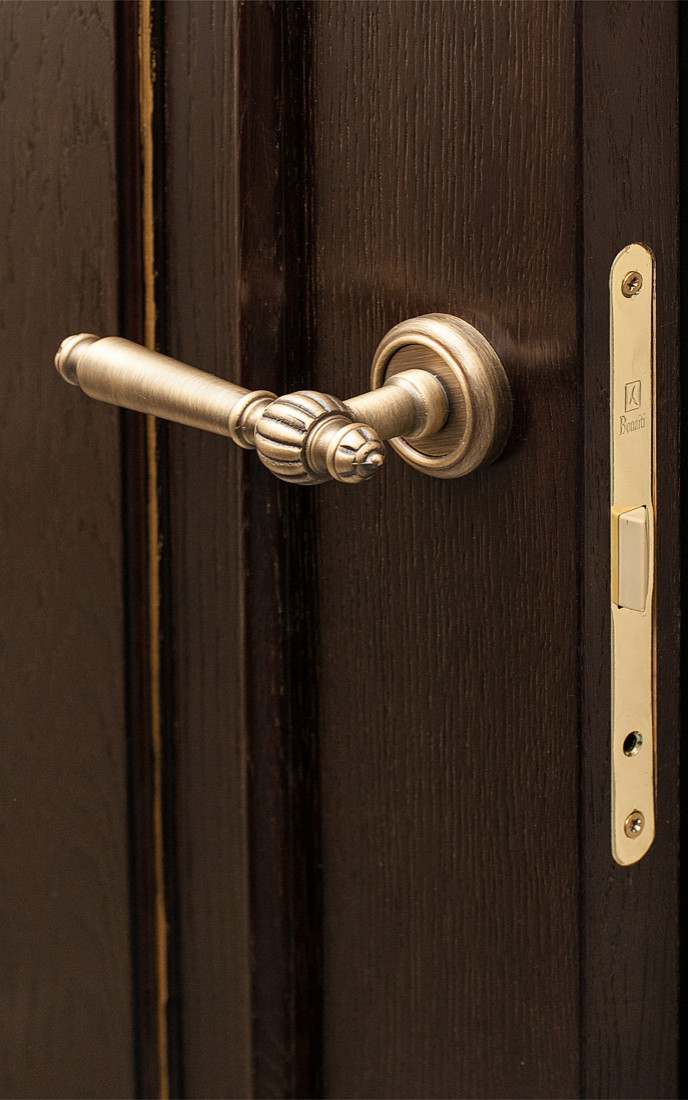 Детали дверей