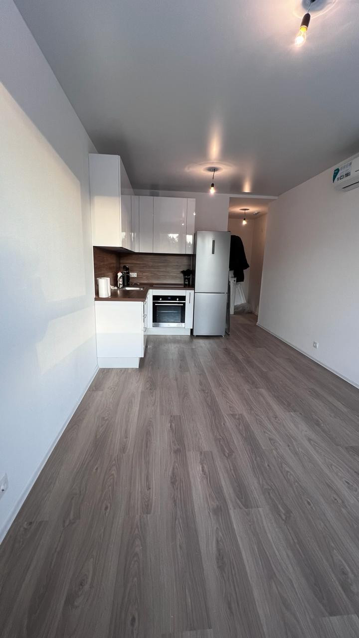 Редизайн интерьера студии с ремонтом от застройщика.