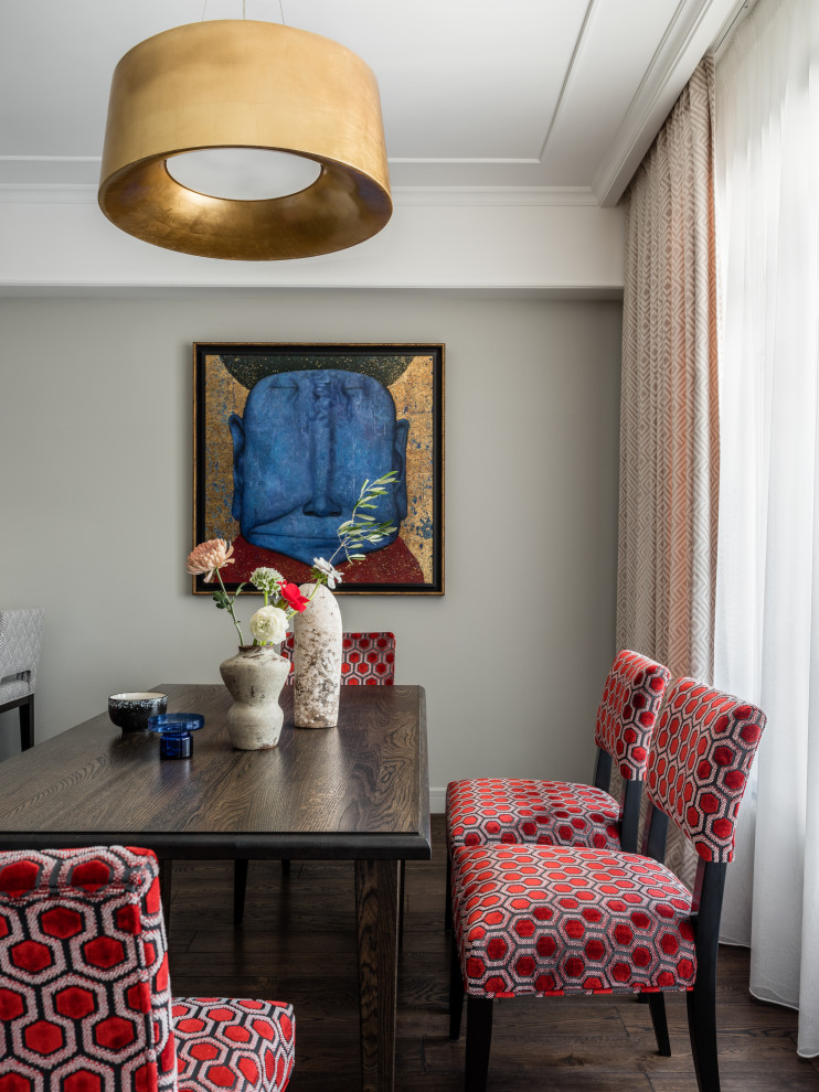 Светлая квартира для ценителей искусства в Москве 120 кв.м.