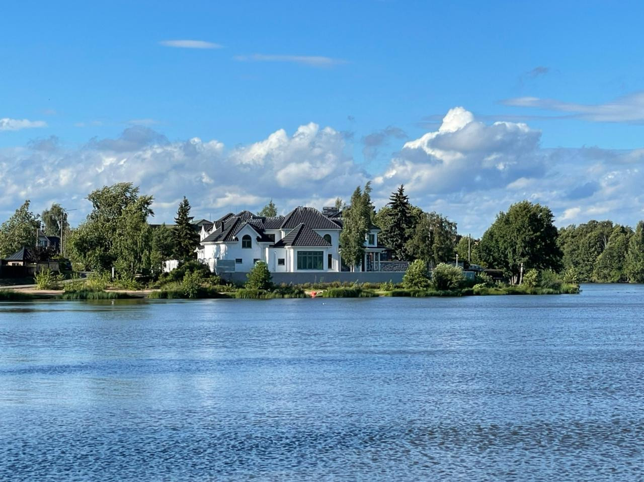 Обложка проекта: Жилой дом