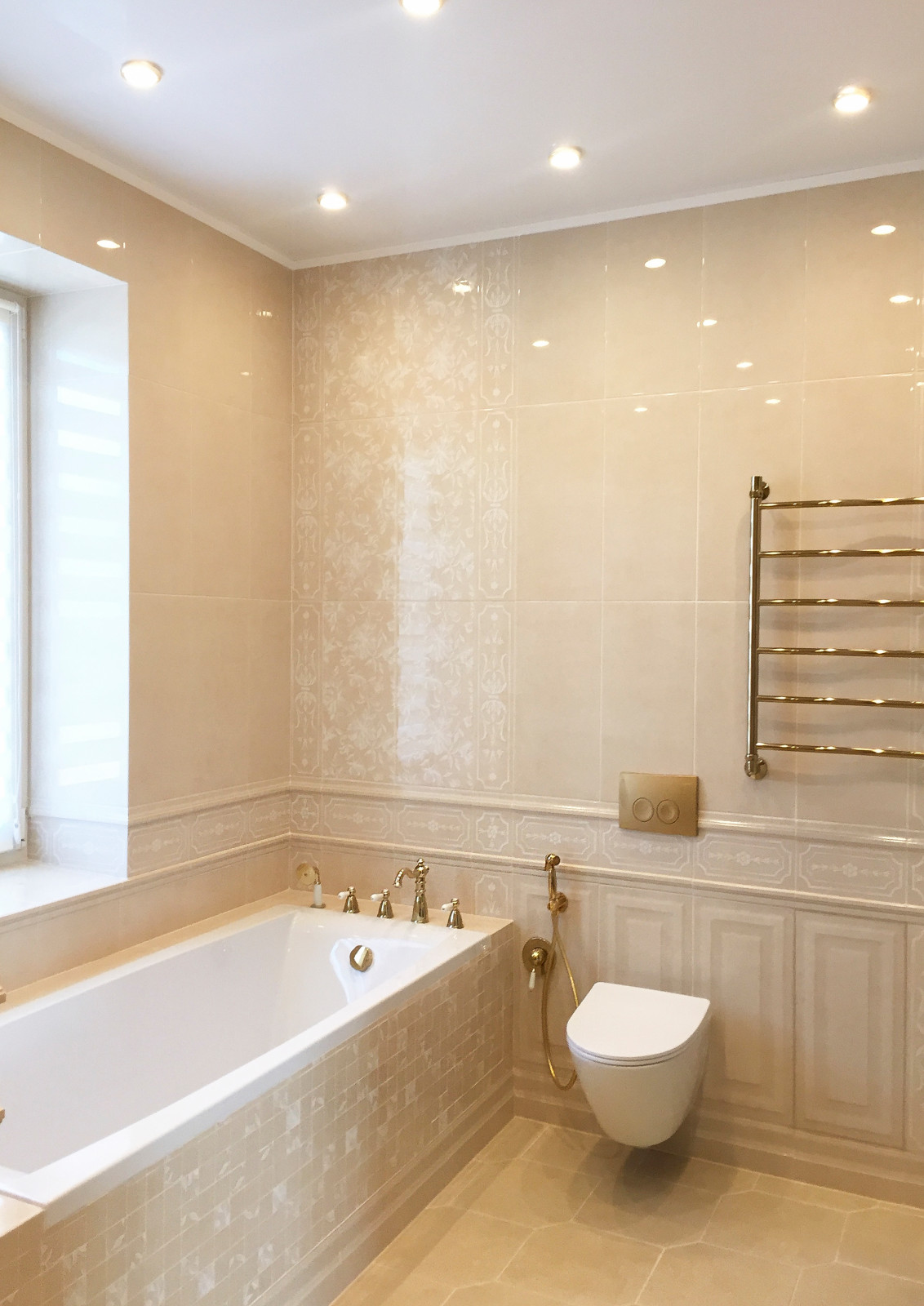 Обложка проекта: Фотографии ванной комнаты в частном доме