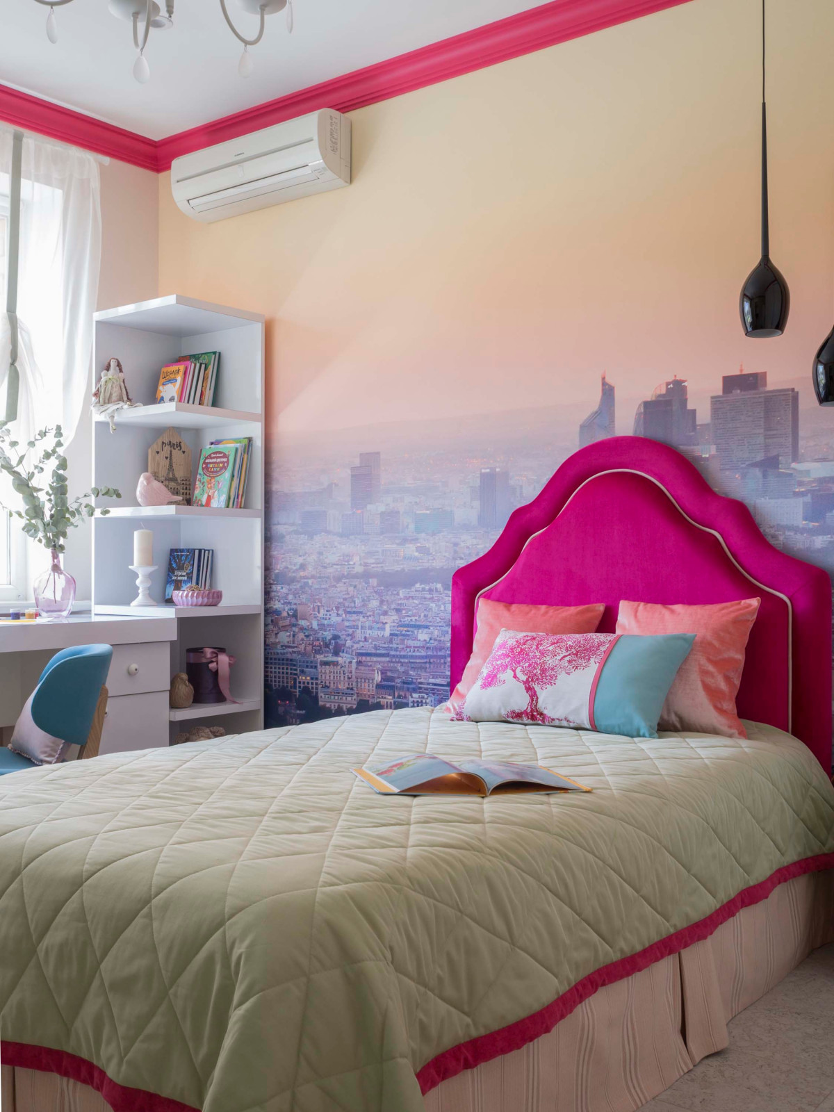 Утро в Париже