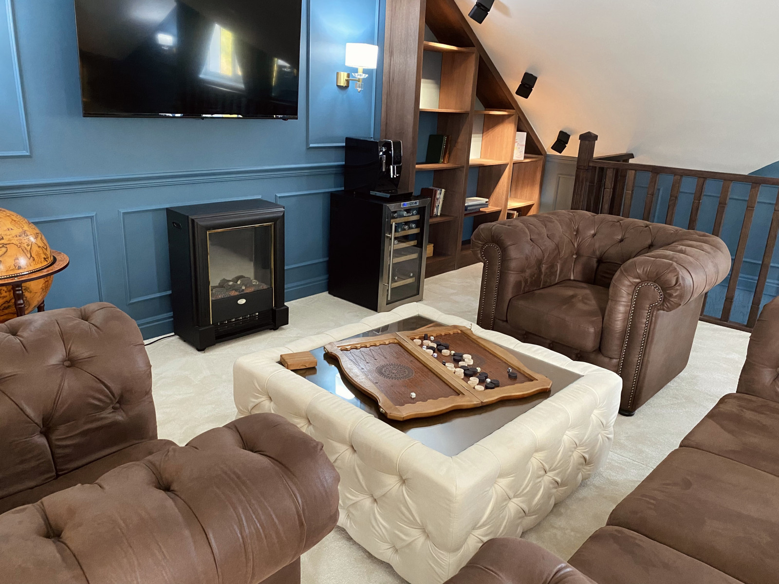 Бильярдная