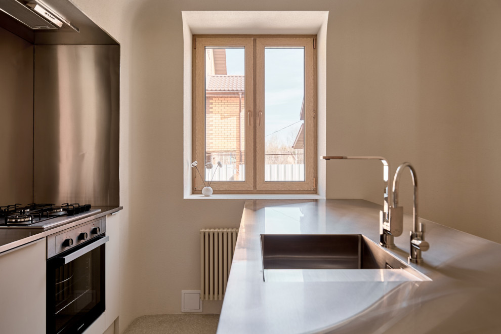 Обнимающая гостиная-столовая