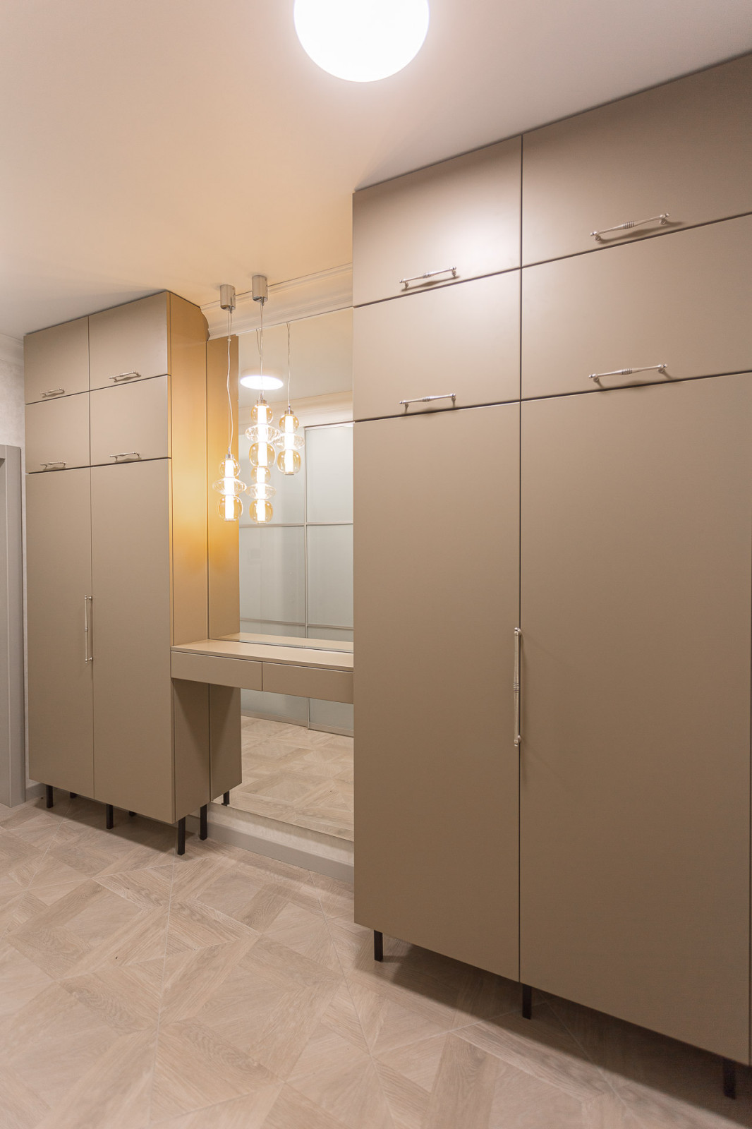 Шкафы в прихожую