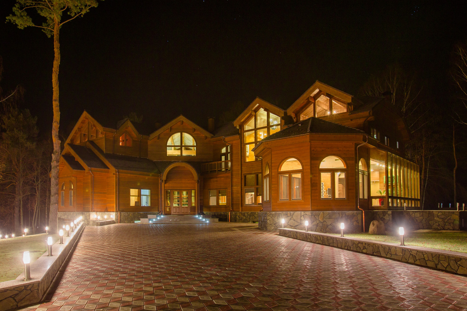 РЕЗИДЕНЦИЯ "ЛАЗУРНЫЙ БЕРЕГ"