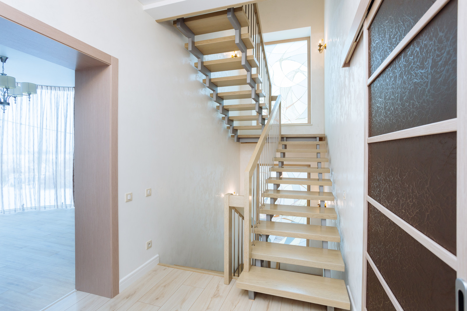 Деревянная лестница в частном доме по ул. Новоилларионовская г. Чебоксары