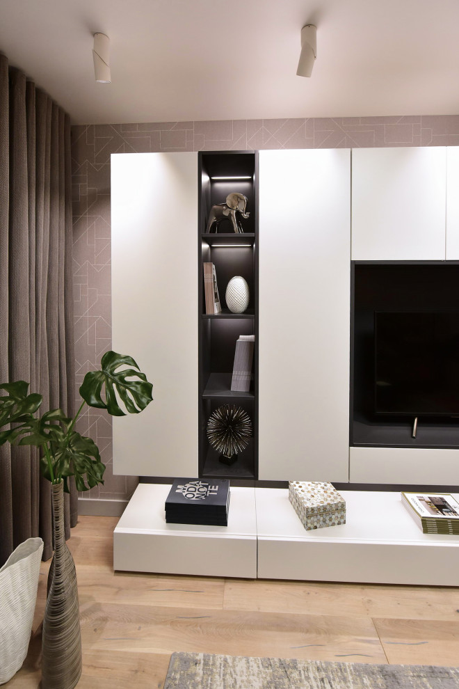 "Белоснежная история"