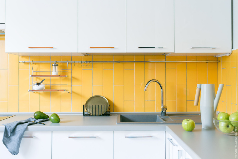 Multicolored apartment in Zhulebino, Moscow