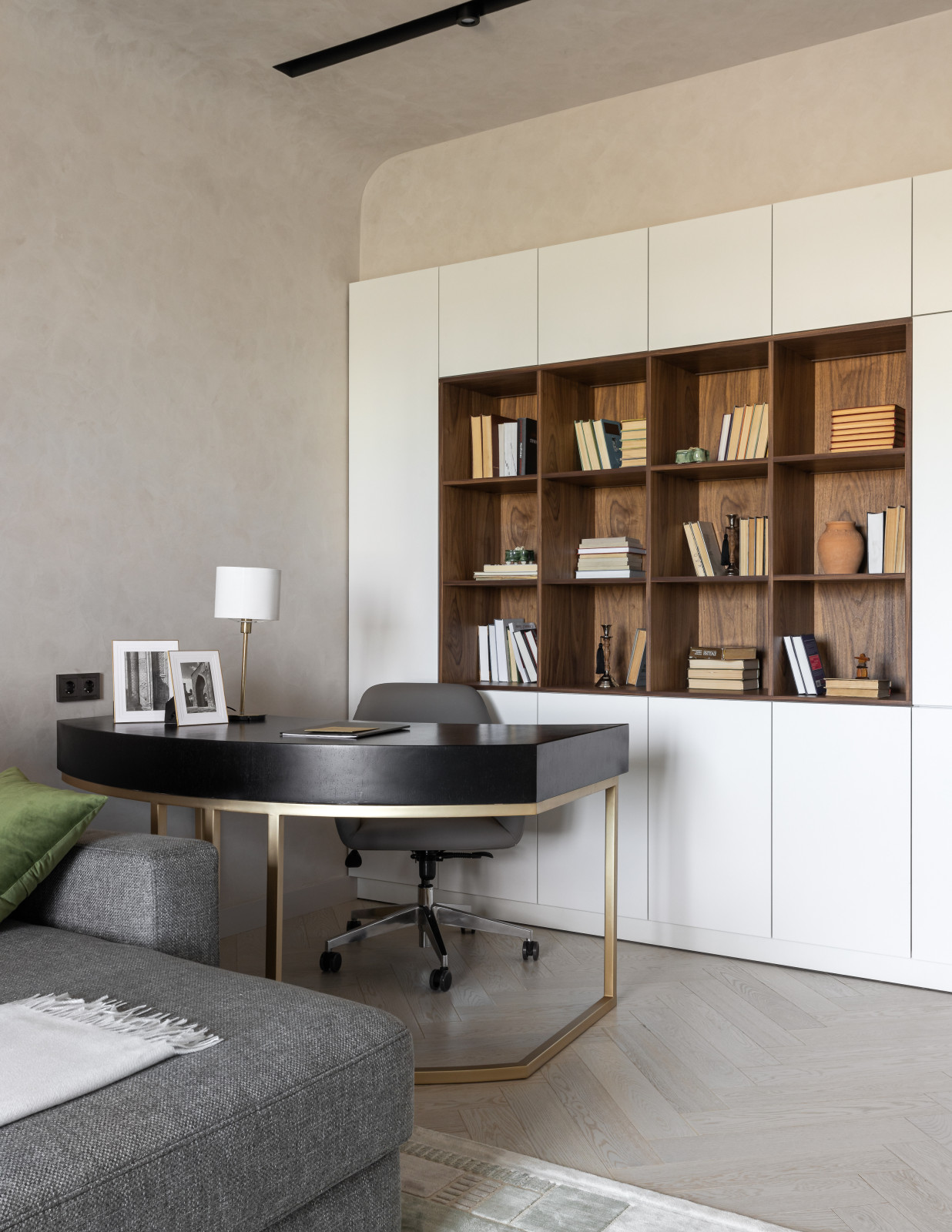 Houzz Казахстан: Эко-минимализм для молодого юриста