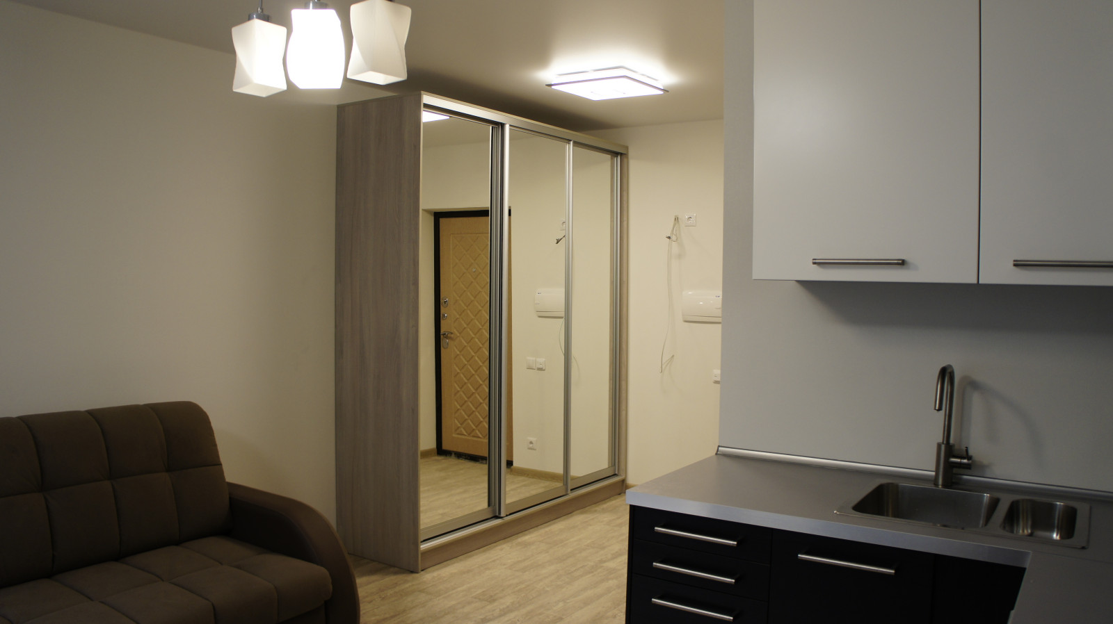 Максим Известинская