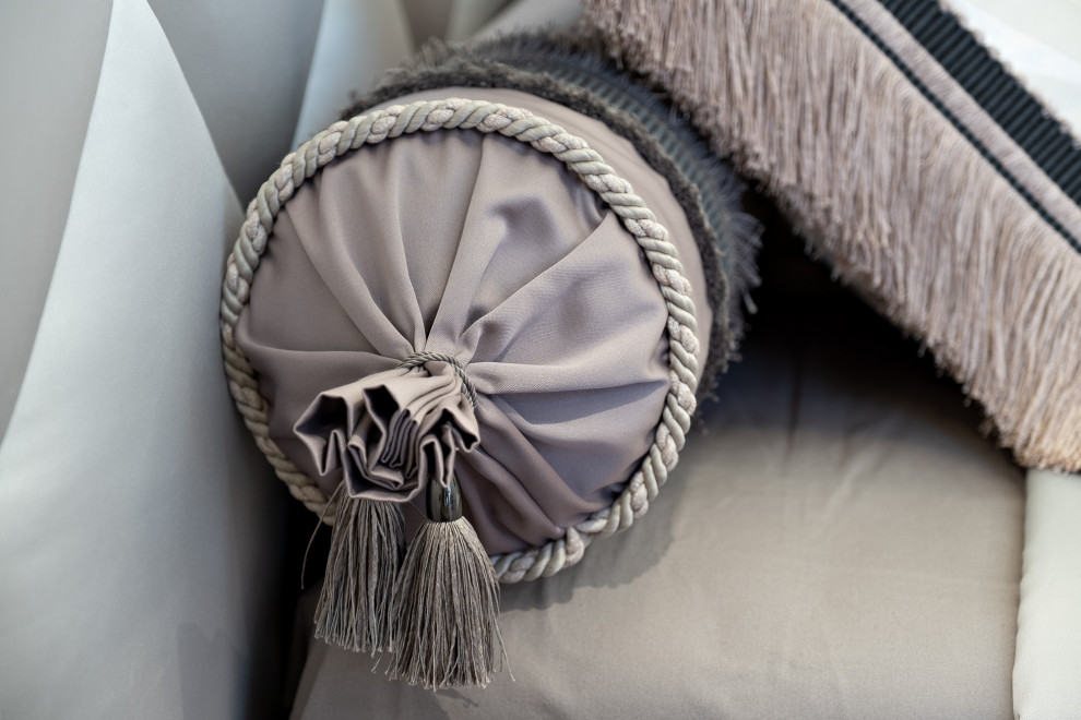 Дом на набережной