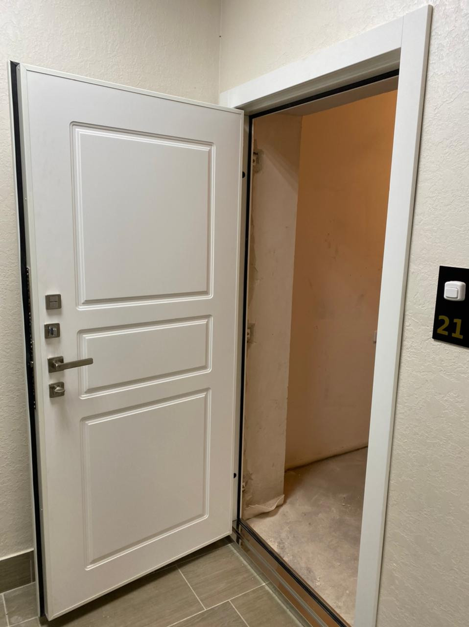 Двери для квартиры