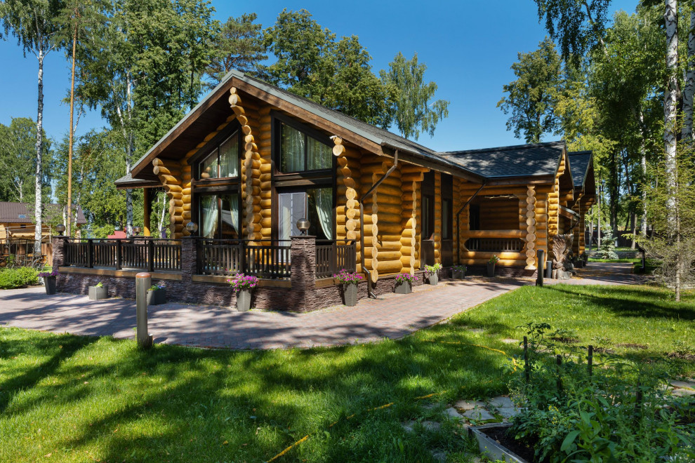 Дом у озера