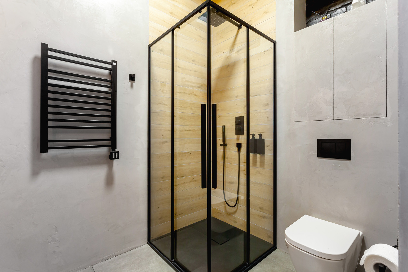 В гостях: Квартира в Твери, где полностью разобрали потолок