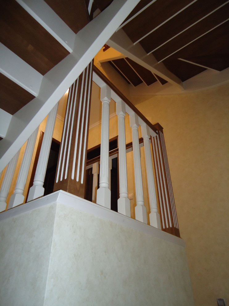 Комбинированная лестница ясень -сосна