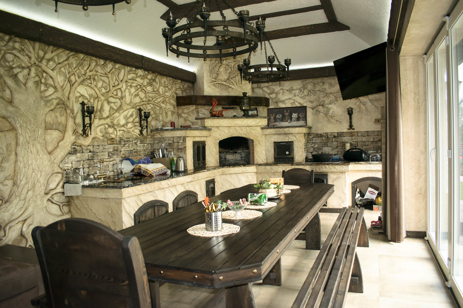 Обложка проекта: Крытая терраса с мангальной зоной в скандинавском стиле.