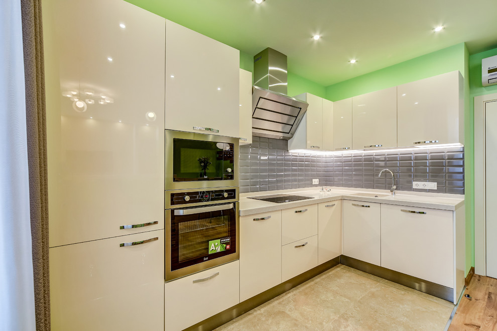 2к квартира, пр. Орджоникидзе, Спб.