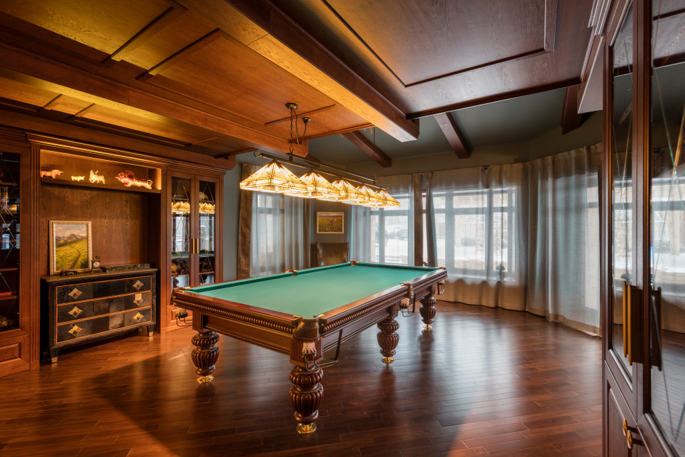 Отделка стен. Отделка потолка. Витрины.