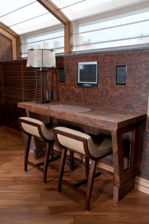 СКРОМНОЕ ОБАЯНИЕ БУРЖУАЗИИ......