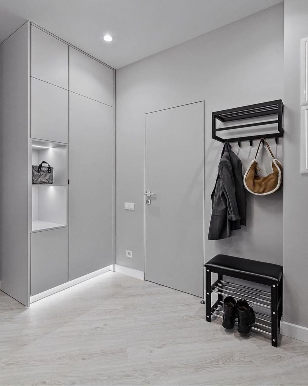 Евгений Николаев