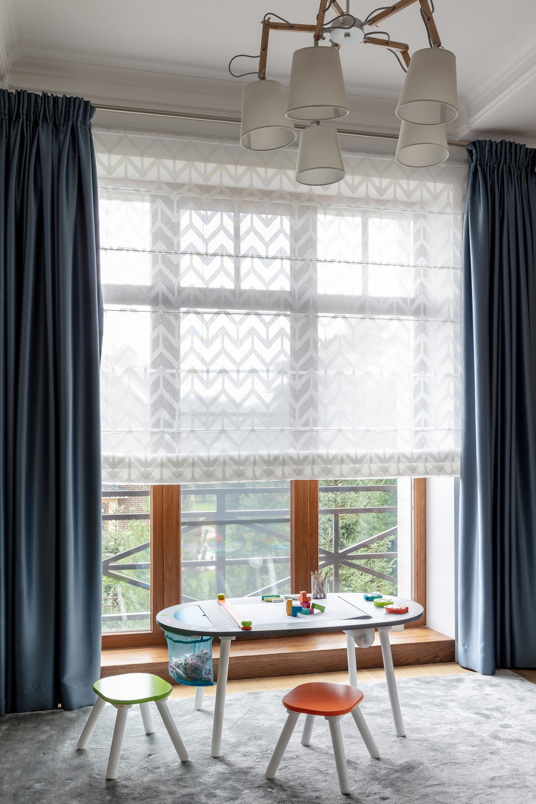 Дом с потайной лестницей