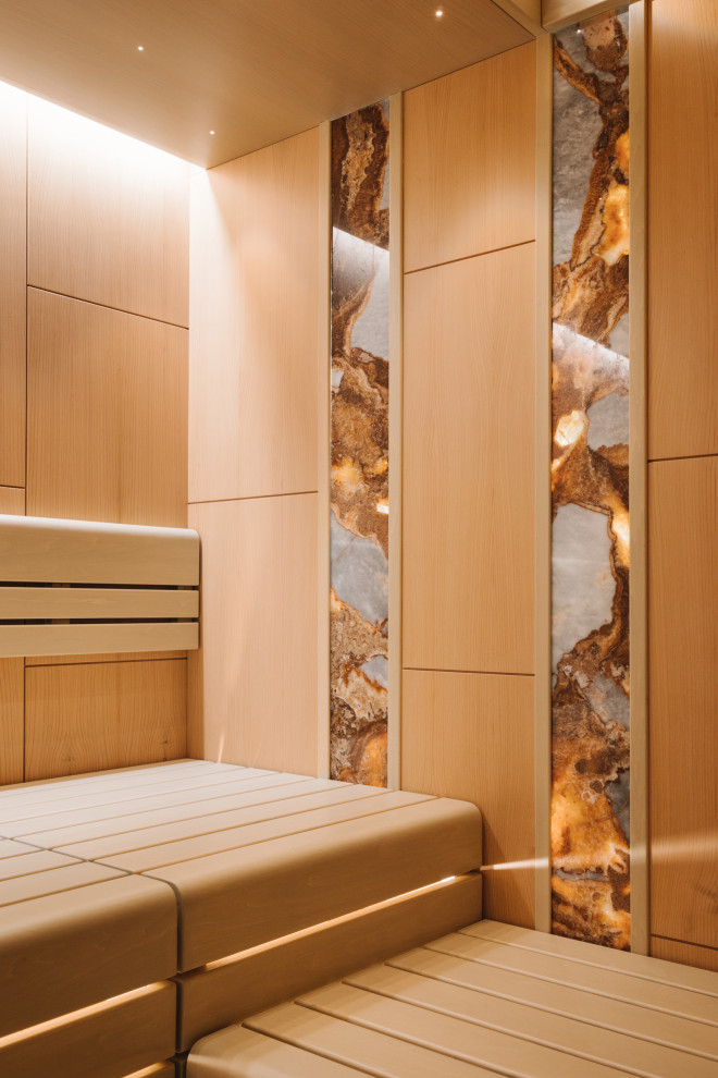 Стены - шпонированные панели из ливанского кедра.