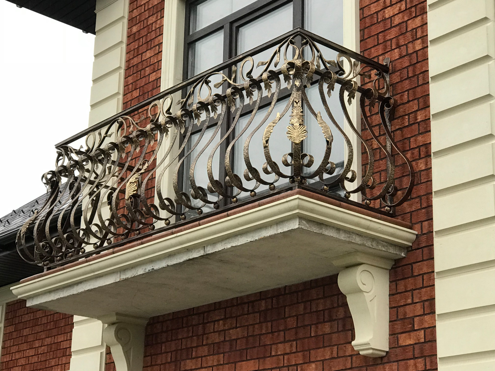 Кованый балкон