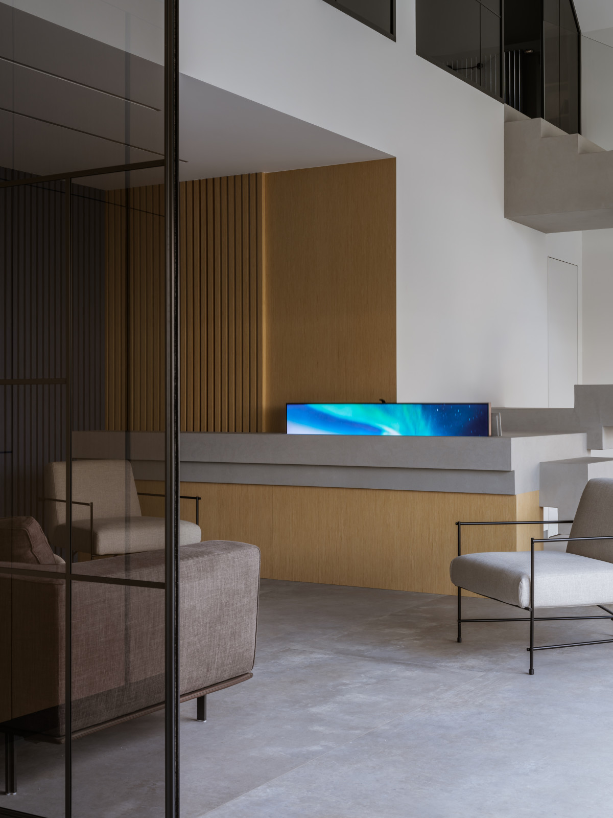 Дом с парящей лестницей