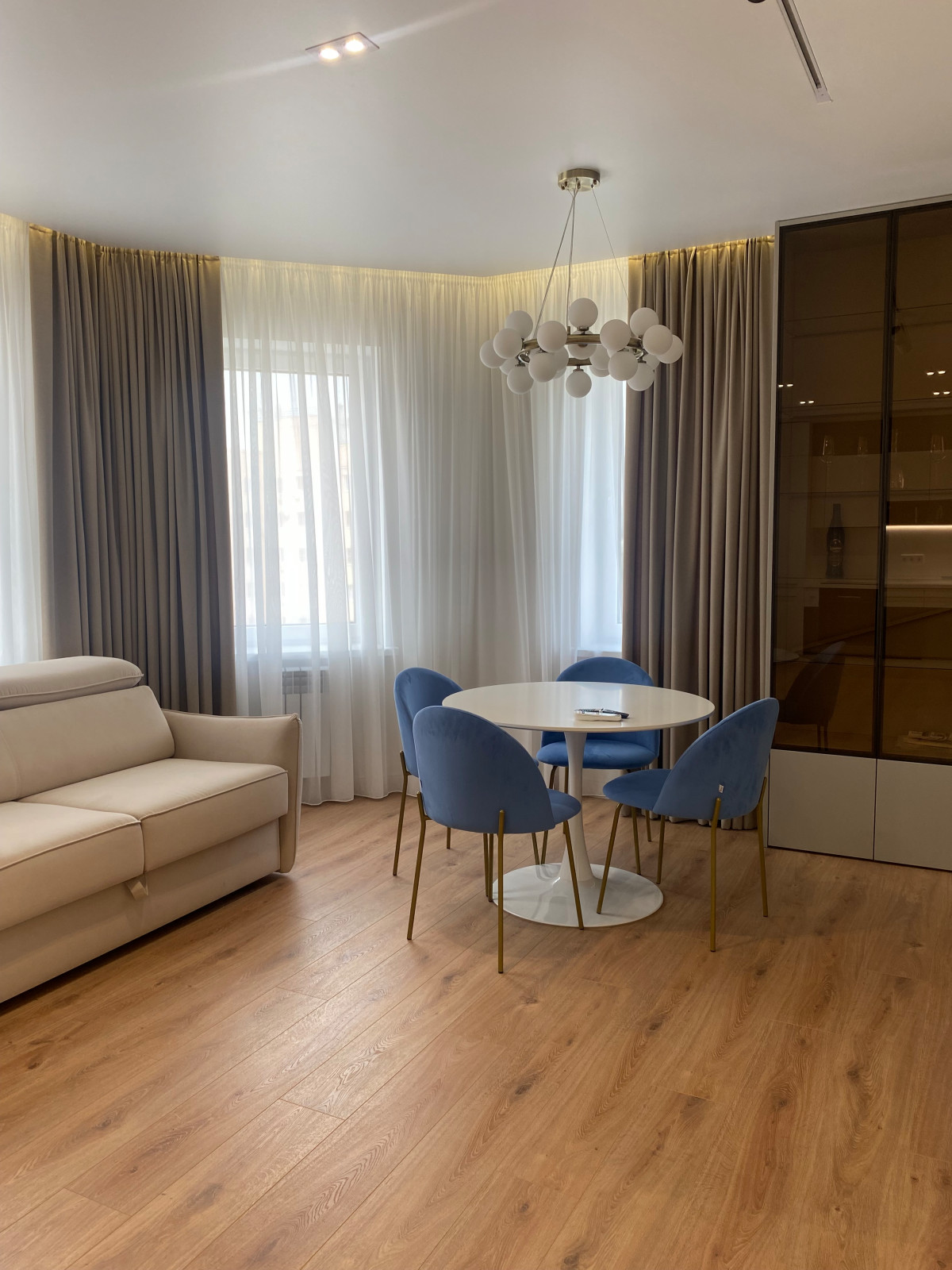 2х комнатная квартира Калинина 38