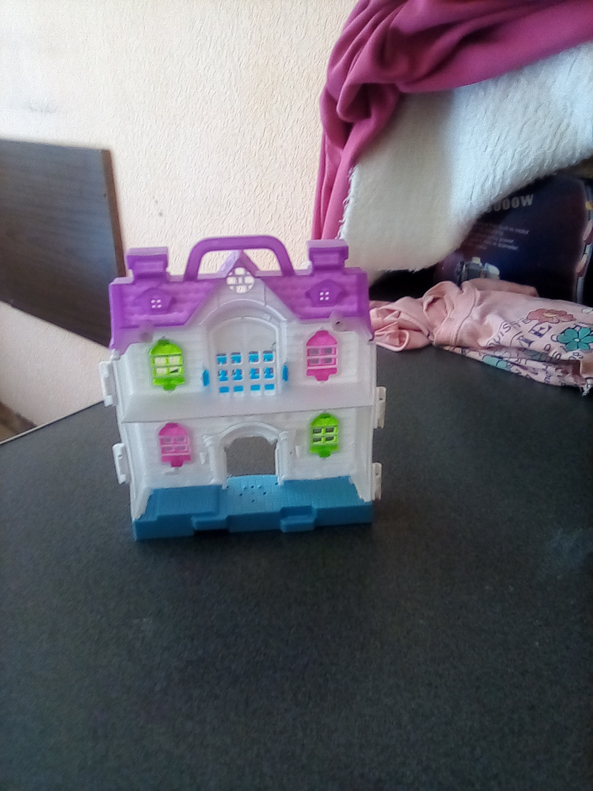 Фоновое изображение профиля Васила Азизова