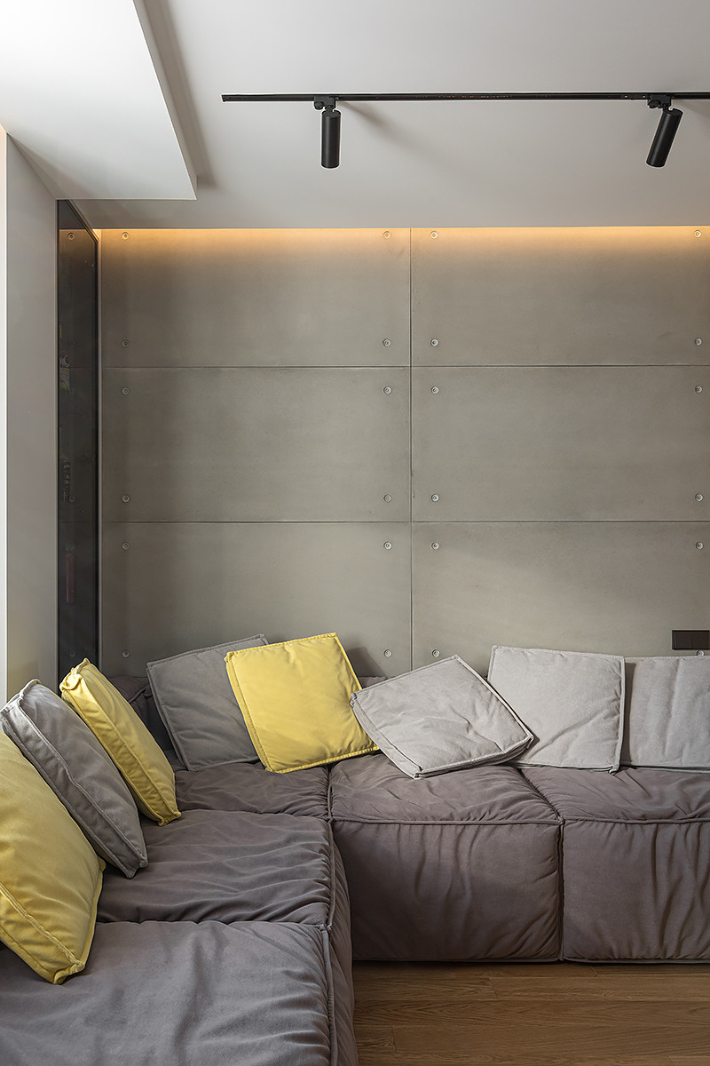 «Скала» для молодого интеллектуала