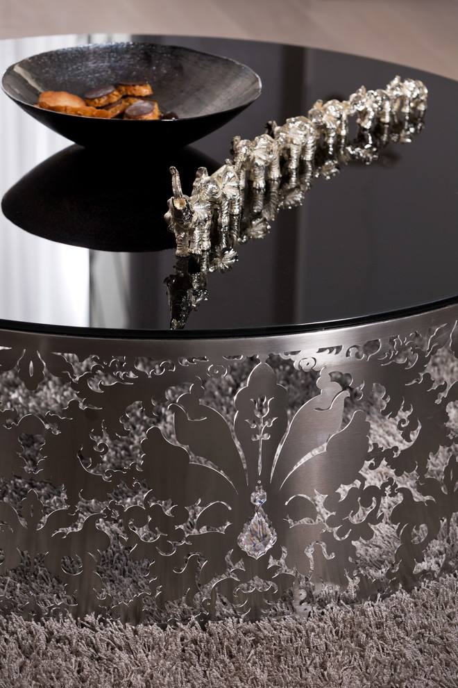 Светлые тона и зеркальные поверхности от Виктории Витковской