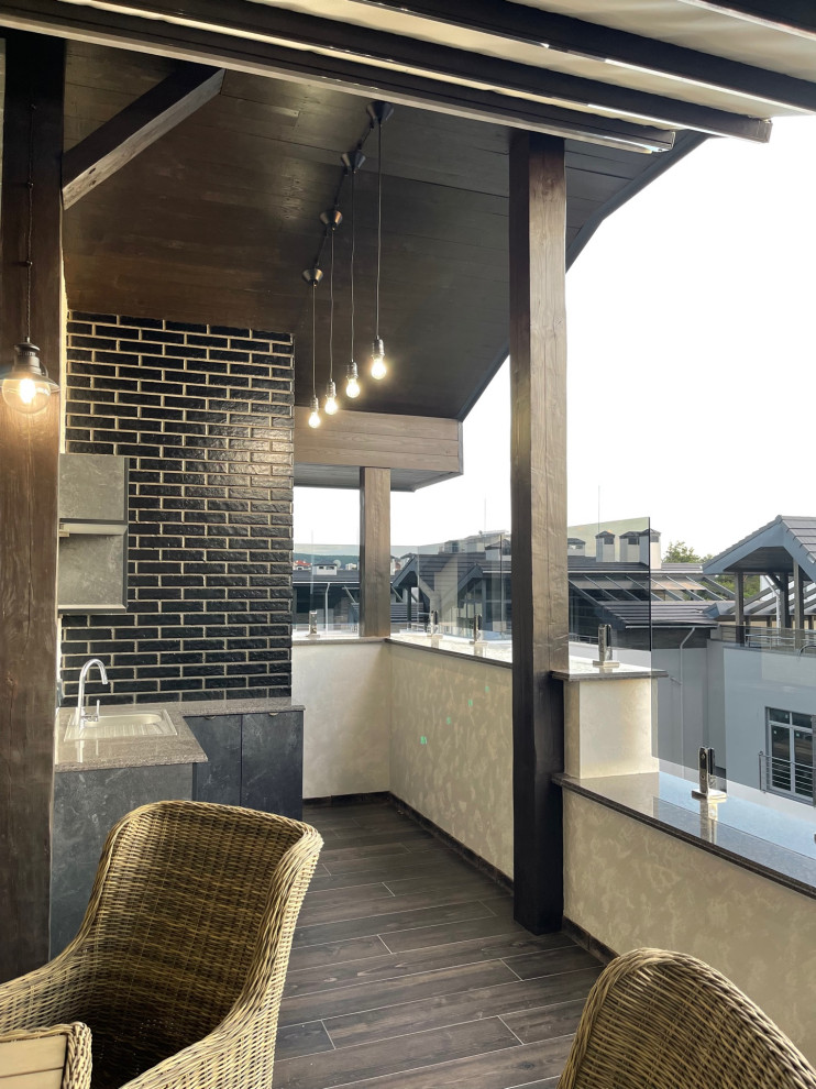 терраса на крыше жилого дома в г. Геленджике