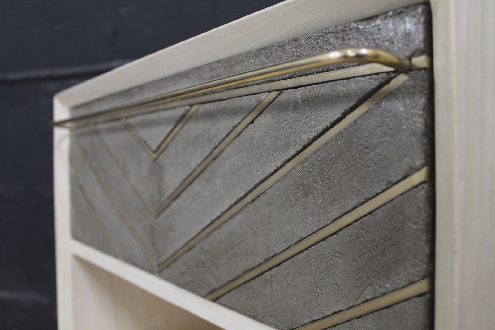 Тумбочка на заказ