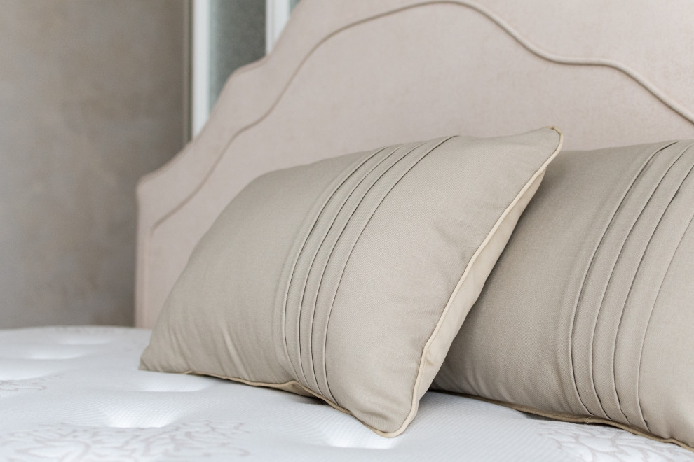 Двусторонние декоративные подушки