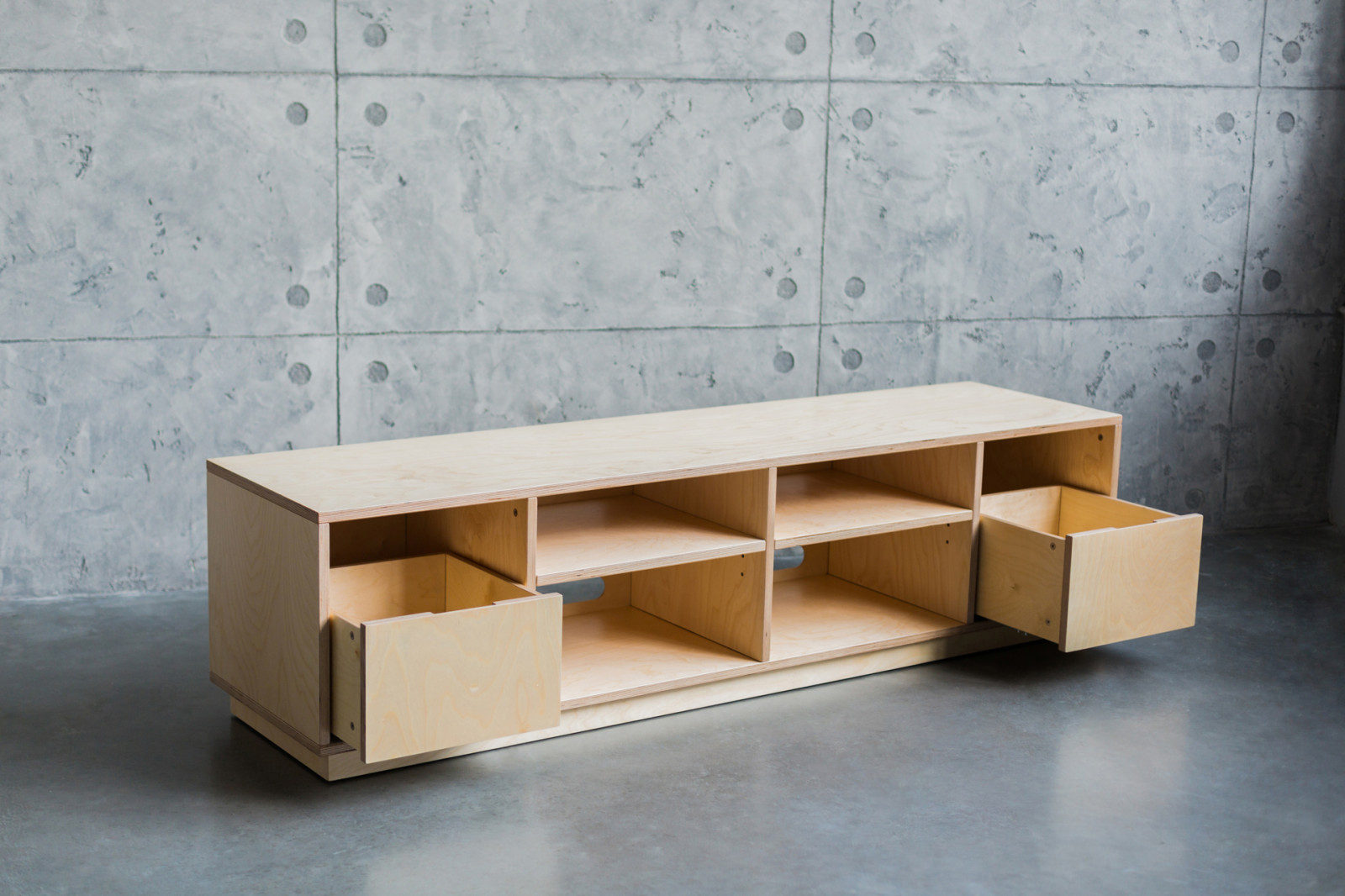 Тумба под технику.