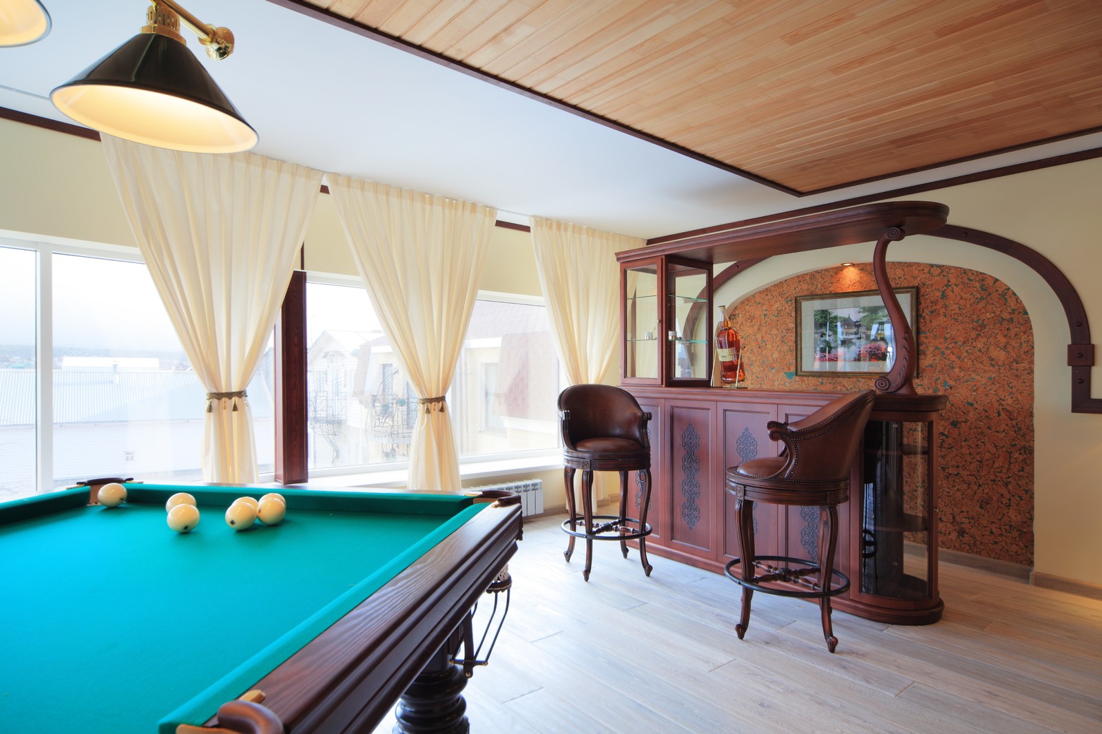 Интерьер коттеджа в яркий тонах(продолжение)