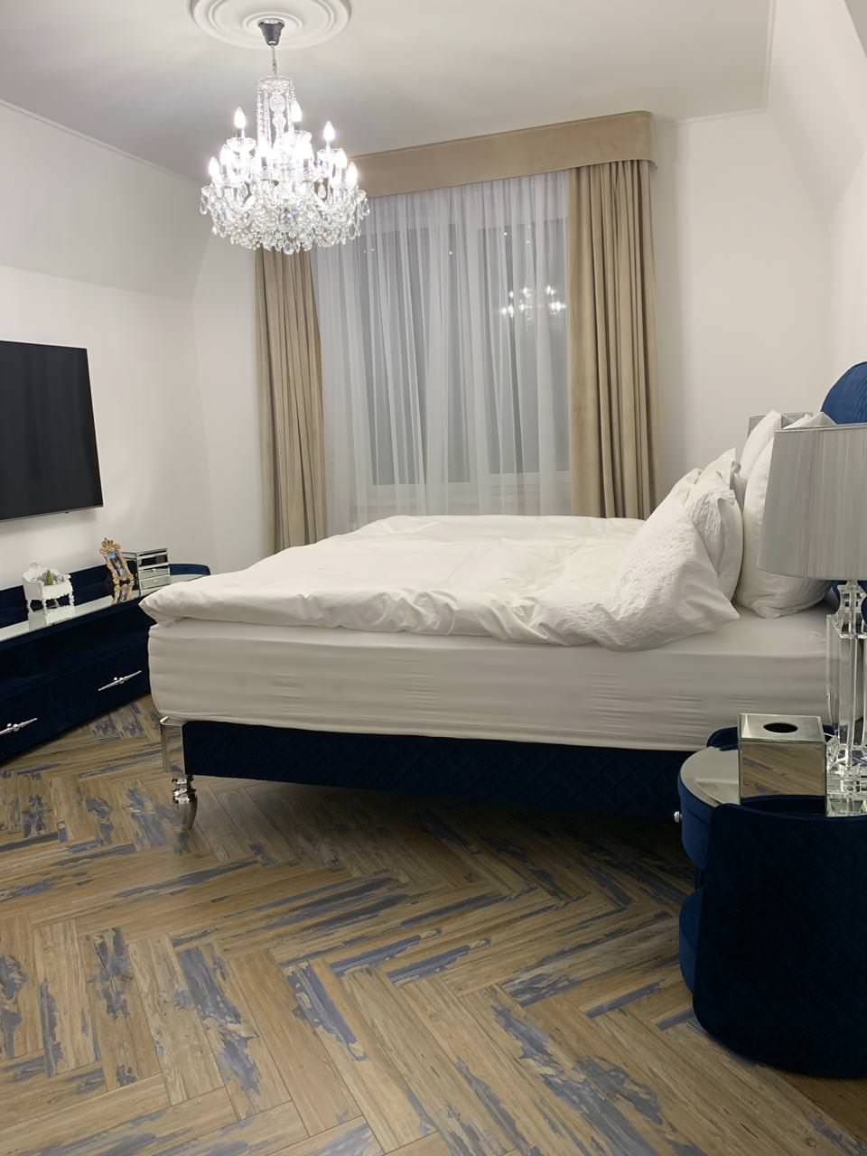 Обложка проекта: Ламинат венгерская ёлочка