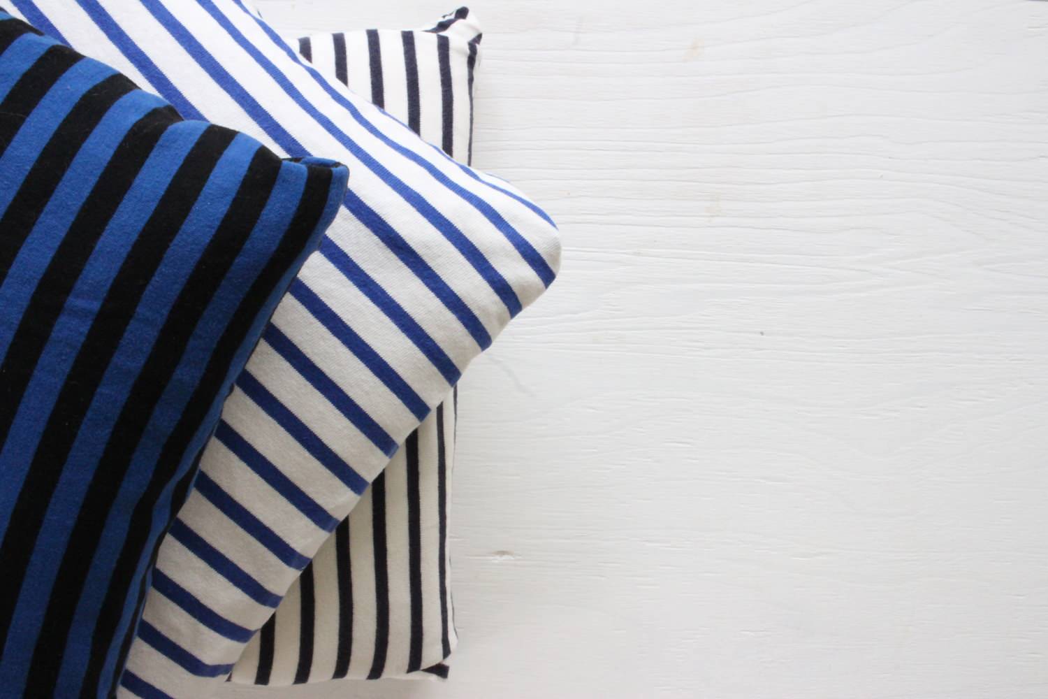 Фотоохота: Декоративные подушки на диван своими руками