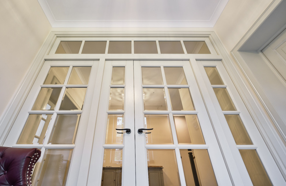 Кантри Ral 1013 в интерьере дома