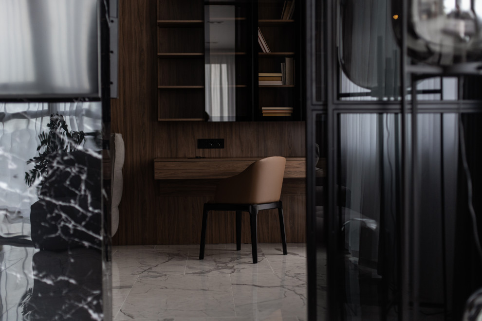 №6. ЖК на Декабрьских событий.